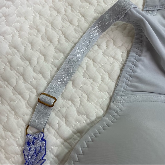 Natori Lightly Lined Underwire Bra - Picture 4 of 11